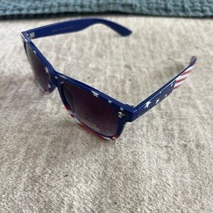 Patriotic USA Sunglasses - Blue and Red